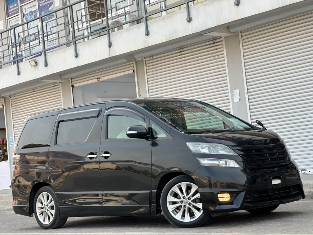 TOYOTA VELLFIRE